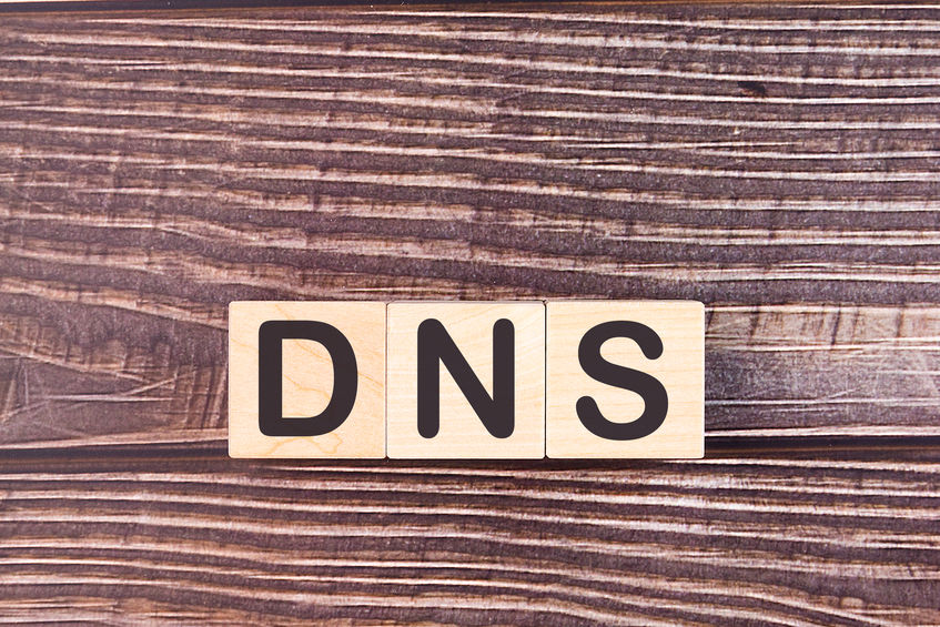 Authoritative DNS server